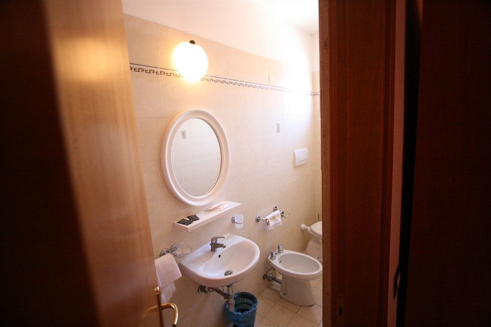 Hotel Venezia Montecatini Terme Luaran gambar
